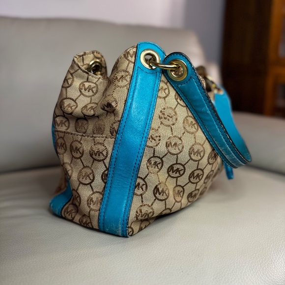 Michael Kors Monogram Drawstring Shoulder Bag – Turquoise Trim (Rare!) - Picture 3 of 5